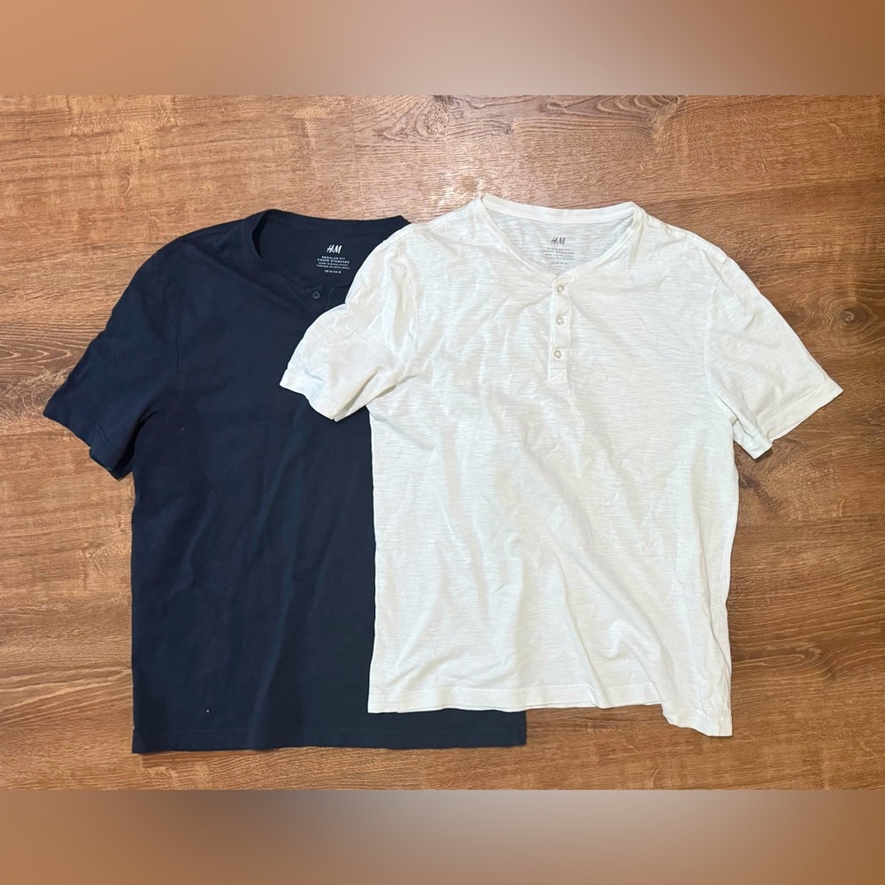 H&M Henley T-Shirts (2-Pack) White & Navy - Men’s Medium Regular Fit